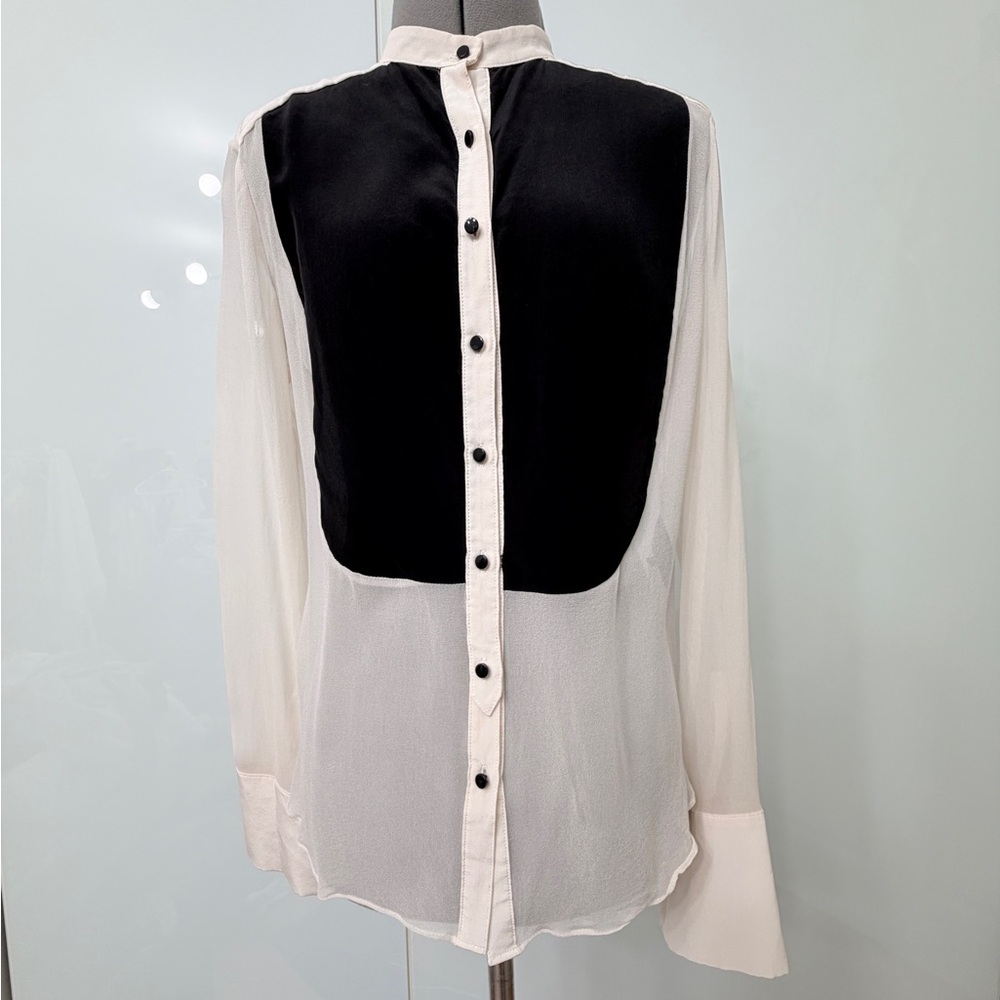 Elizabeth and James Cream and Black Blouse
